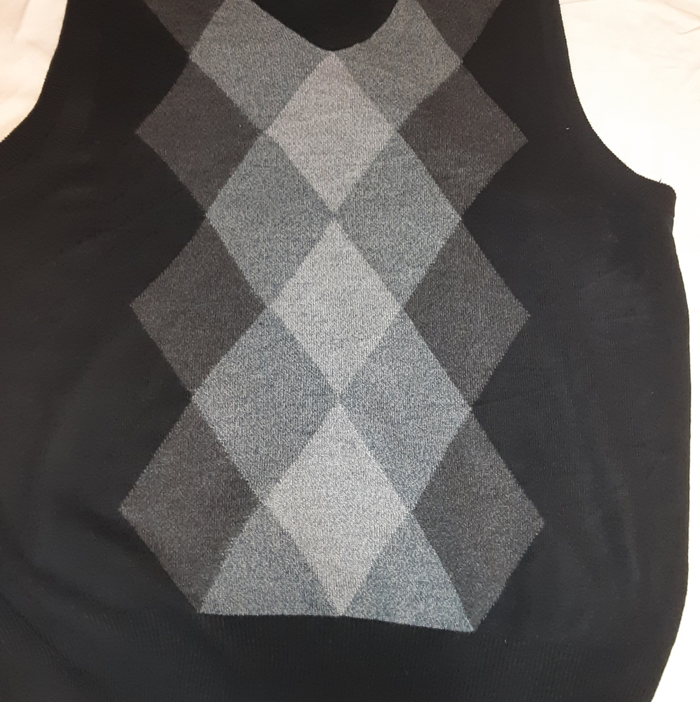 GEOFFREY BEENE VEST